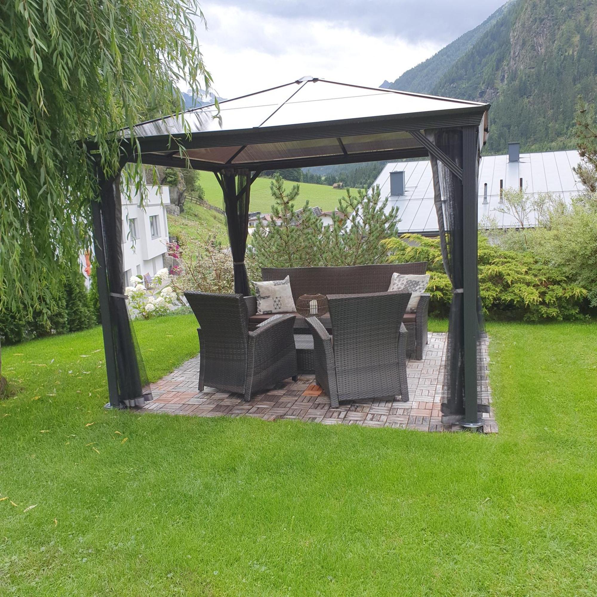 Pitztal Ferienwohnungen Sankt Leonhard im Pitztal Bagian luar foto